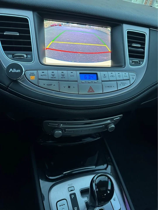 2013 Hyundai Genesis - Image 4 of 7