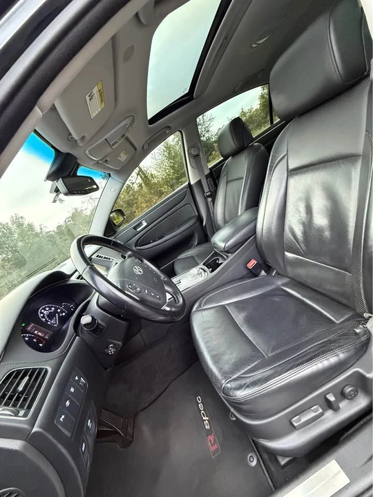 2013 Hyundai Genesis - Image 6 of 13