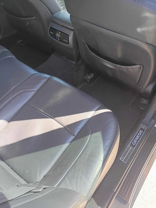2013 Hyundai Genesis - Image 11 of 12
