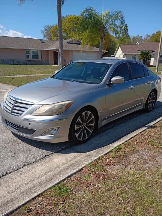 2013 Hyundai Genesis - Image 7 of 12