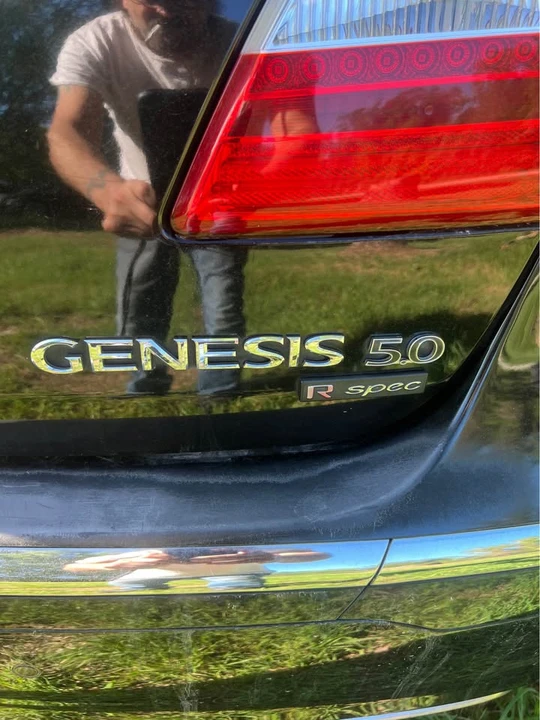 2013 Hyundai Genesis - Image 2 of 8