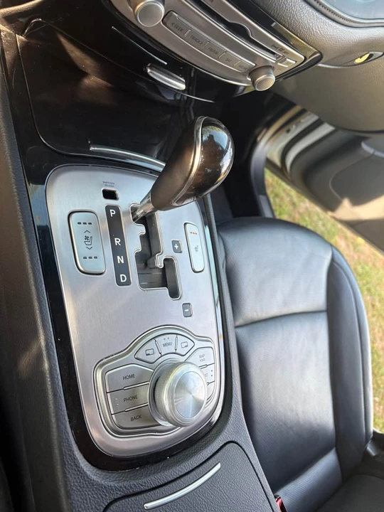 2013 Hyundai Genesis - Image 6 of 20