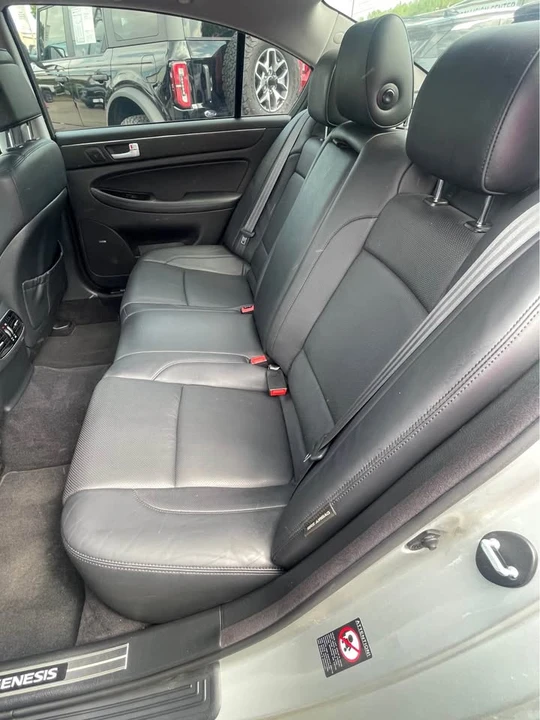 2013 Hyundai Genesis - Image 5 of 7