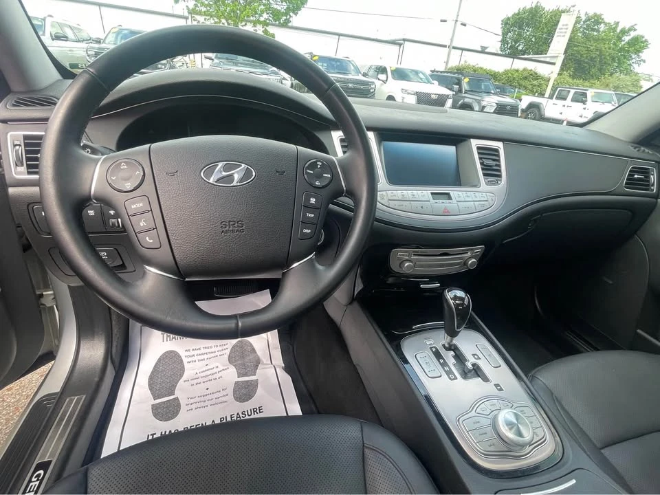 2013 Hyundai Genesis - Image 4 of 7
