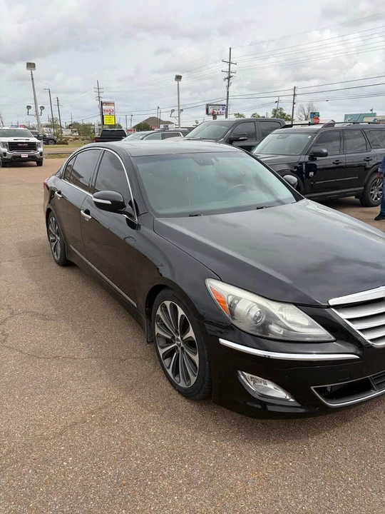 2013 Hyundai Genesis - Image 4 of 7