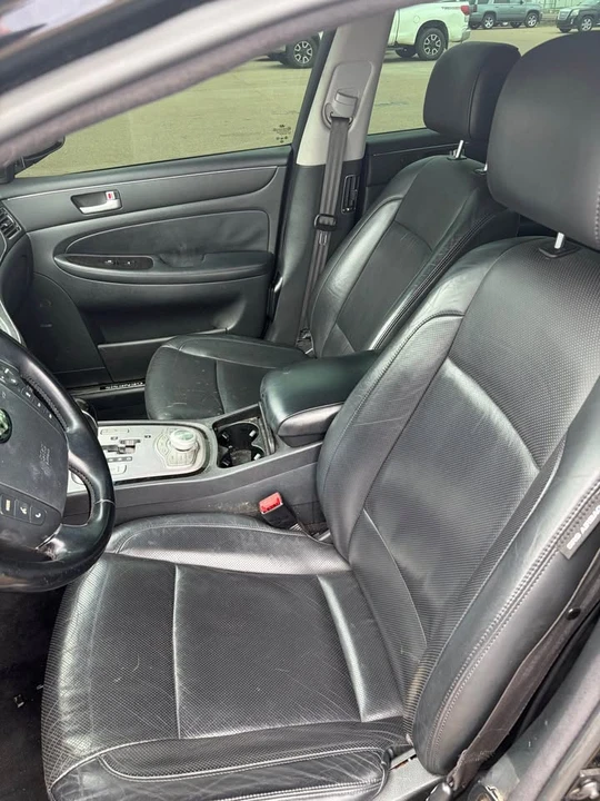 2013 Hyundai Genesis - Image 5 of 7