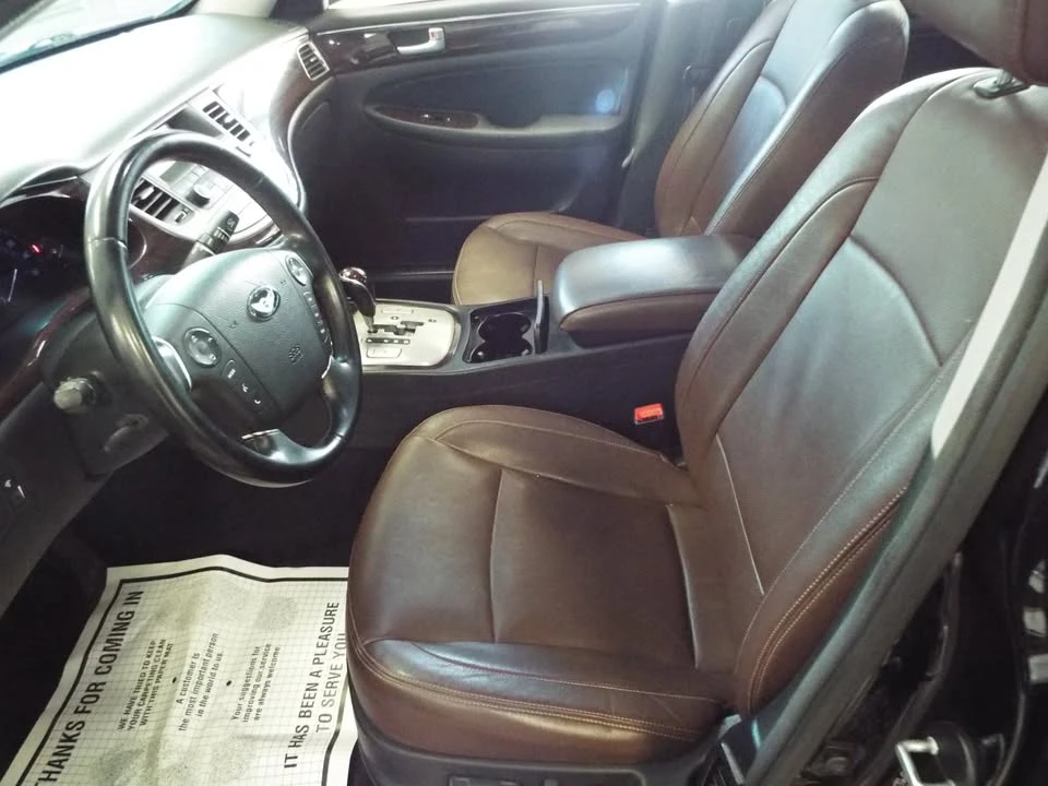 2013 Hyundai Genesis - Image 7 of 17