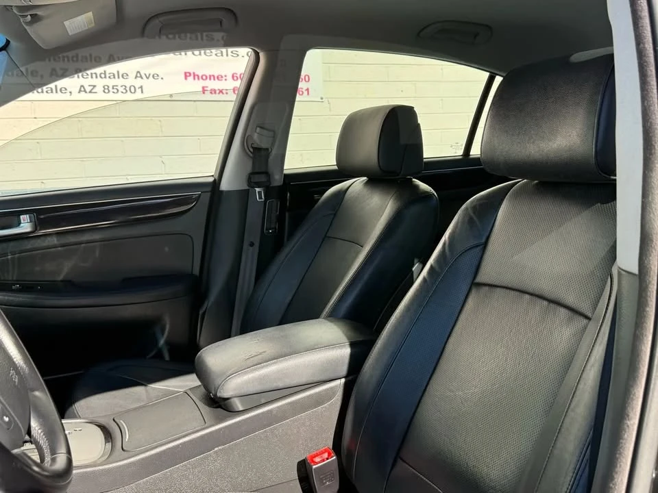 2013 Hyundai Genesis - Image 16 of 20