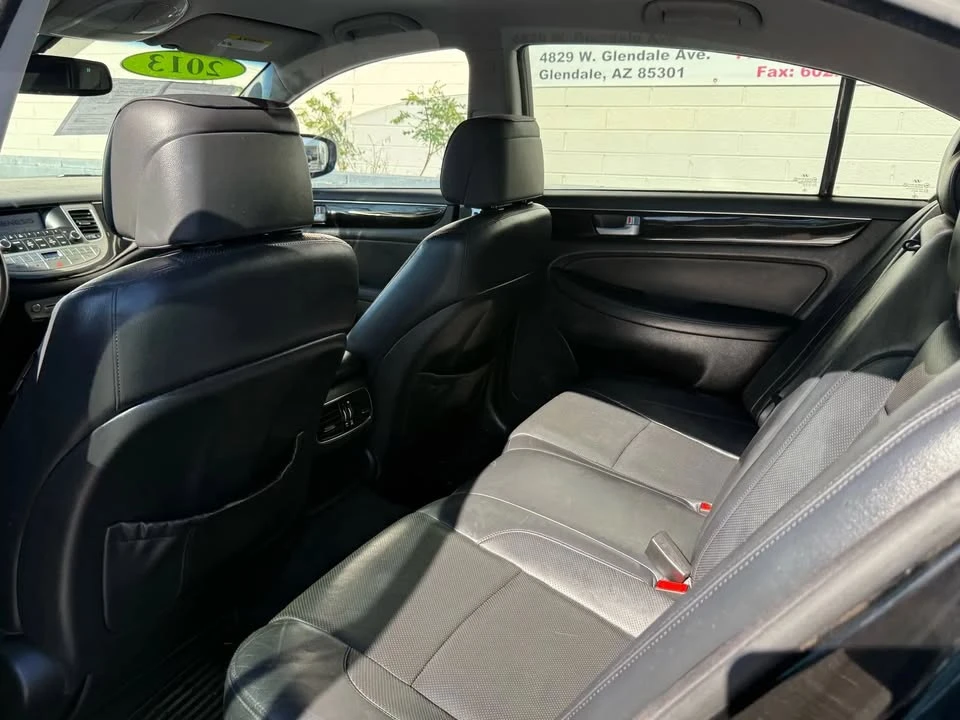 2013 Hyundai Genesis - Image 8 of 20