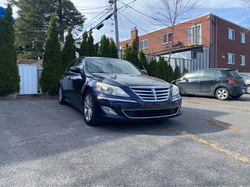 2013 Hyundai Genesis - Image 2 of 16