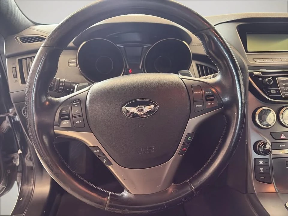 2013 Hyundai Genesis - Image 12 of 20