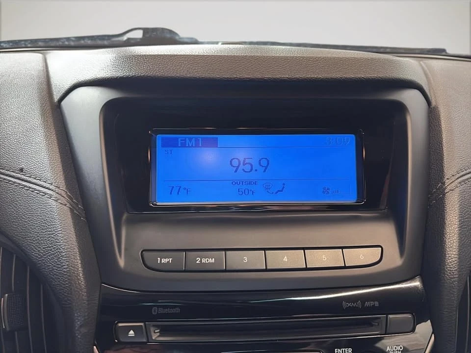 2013 Hyundai Genesis - Image 16 of 20