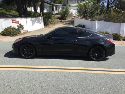 2013 Hyundai Genesis Coupe 2.0T RS Turbo