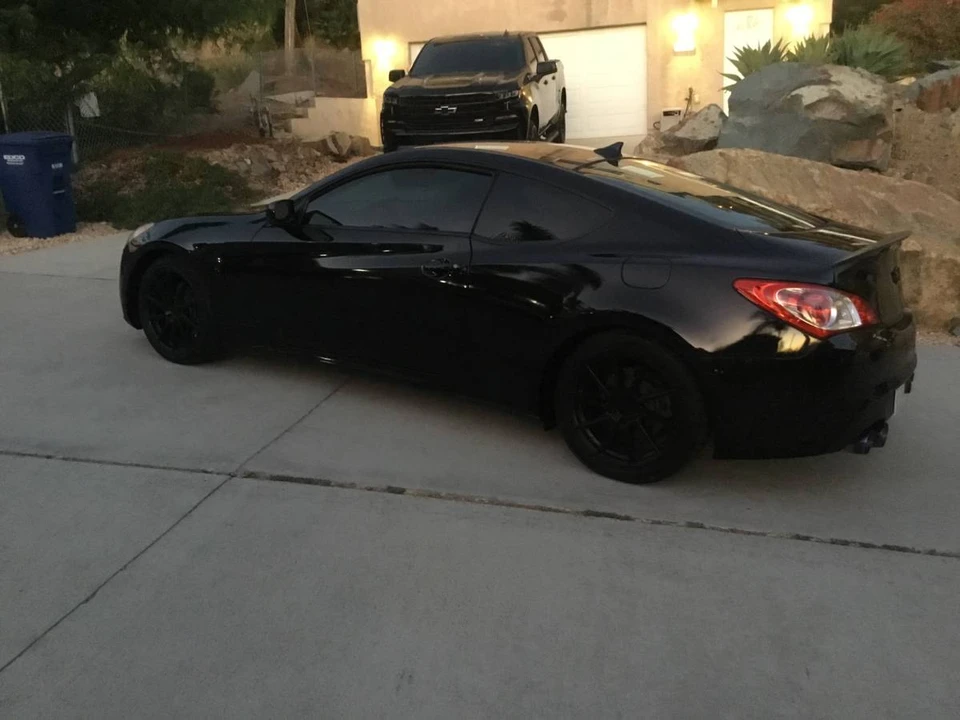 2013 Hyundai Genesis Coupe - Image 2 of 14