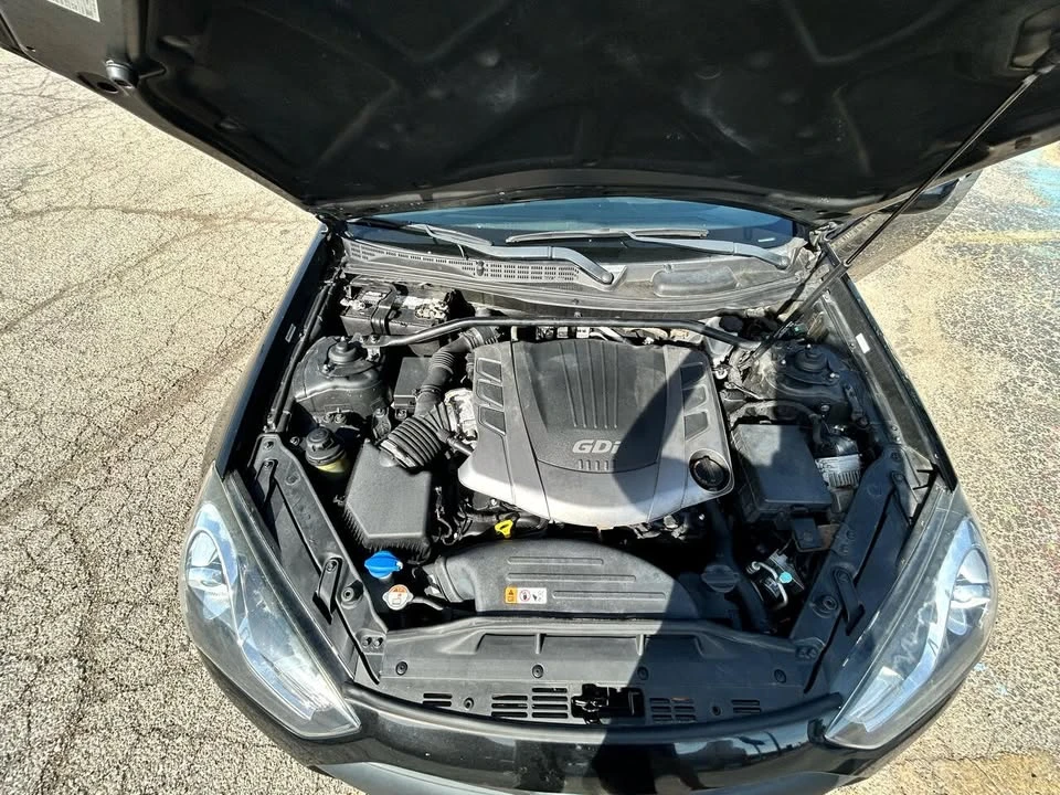 2013 Hyundai Genesis Coupe - Image 11 of 13