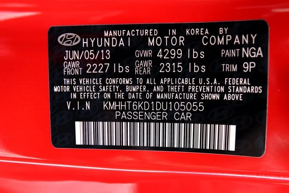 2013 Hyundai Genesis Coupe - Image 18 of 20