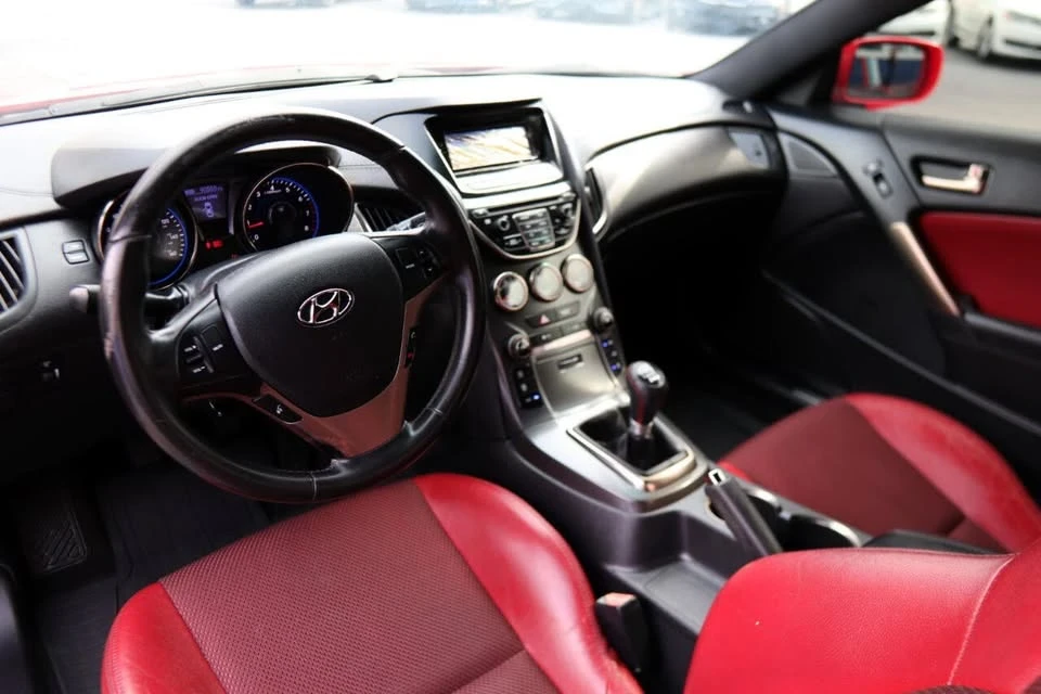 2013 Hyundai Genesis Coupe - Image 19 of 20