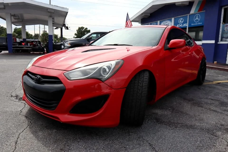 2013 Hyundai Genesis Coupe - Image 10 of 20