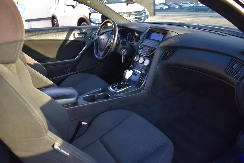 2013 Hyundai Genesis Coupe - Image 9 of 16