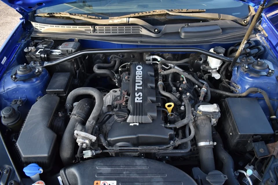 2013 Hyundai Genesis Coupe - Image 15 of 16