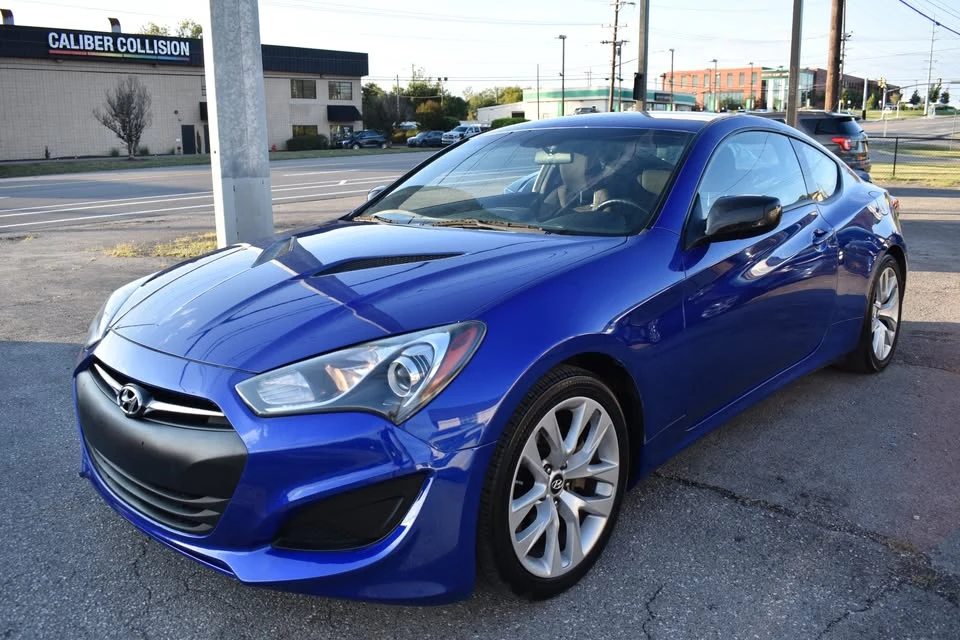 2013 Hyundai Genesis Coupe - Image 2 of 16