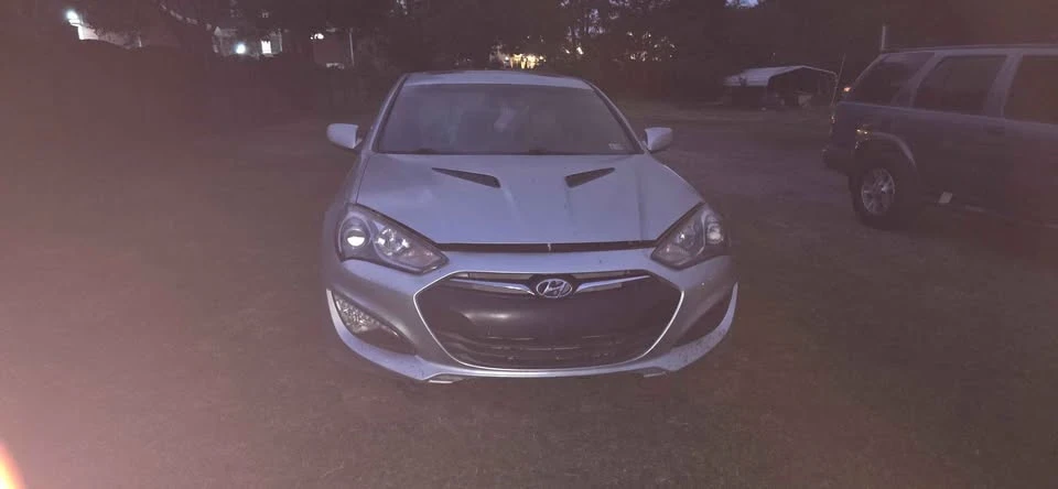 2013 Hyundai Genesis Coupe - Image 9 of 14