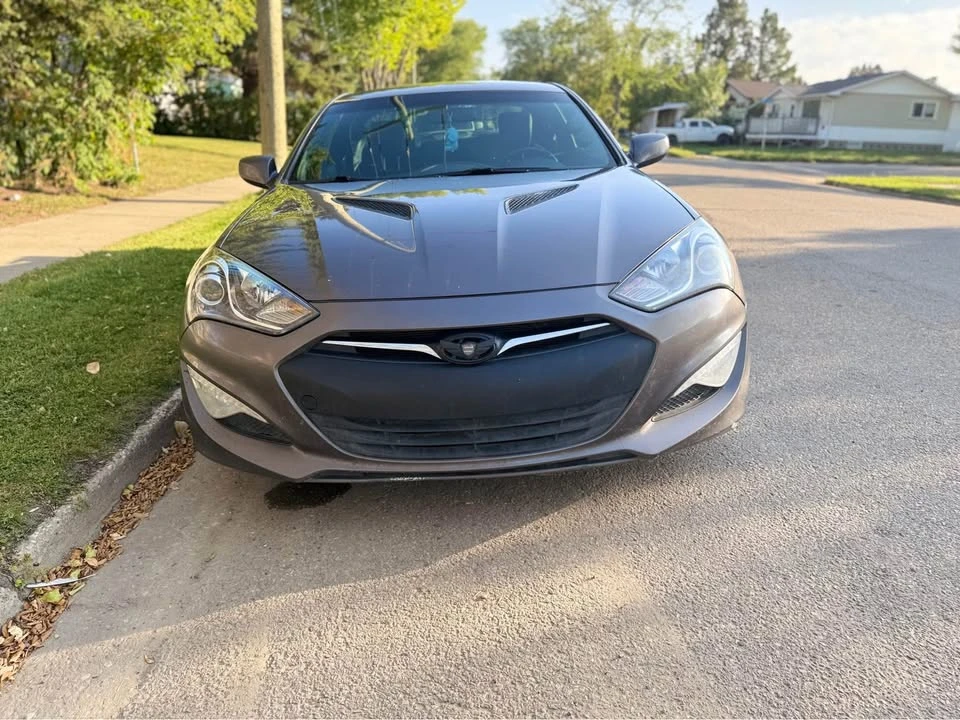 2013 Hyundai Genesis Coupe - Image 2 of 4