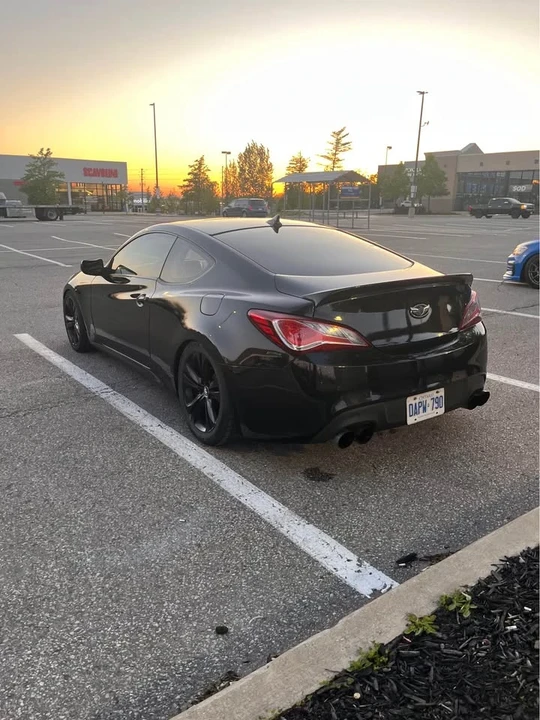 2013 Hyundai Genesis Coupe - Image 2 of 8