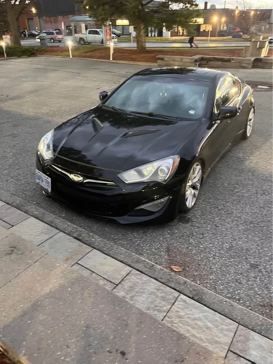 2013 Hyundai Genesis Coupe - Image 8 of 8