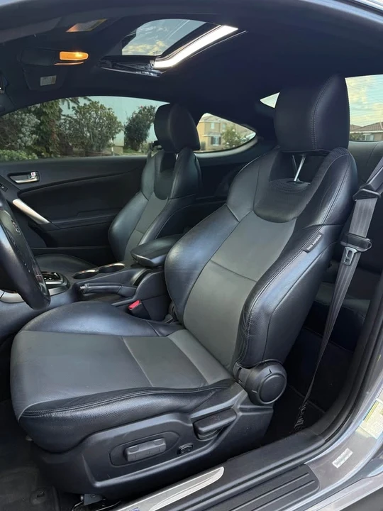 2013 Hyundai Genesis Coupe - Image 8 of 11