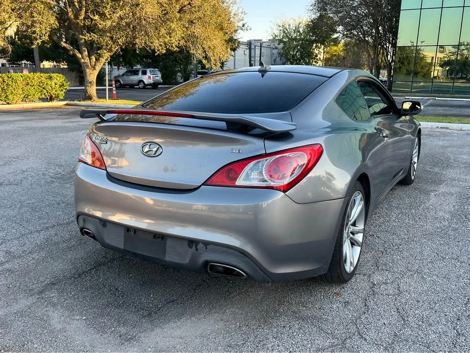 2013 Hyundai Genesis Coupe - Image 5 of 12