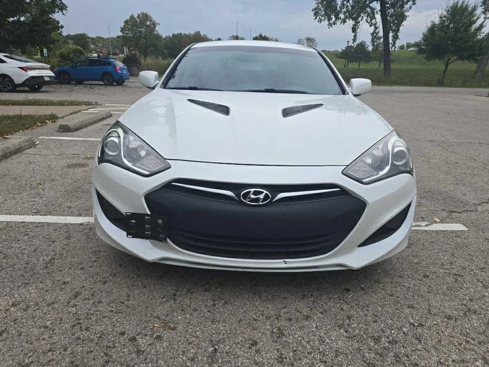 2013 Hyundai Genesis Coupe - Image 2 of 19