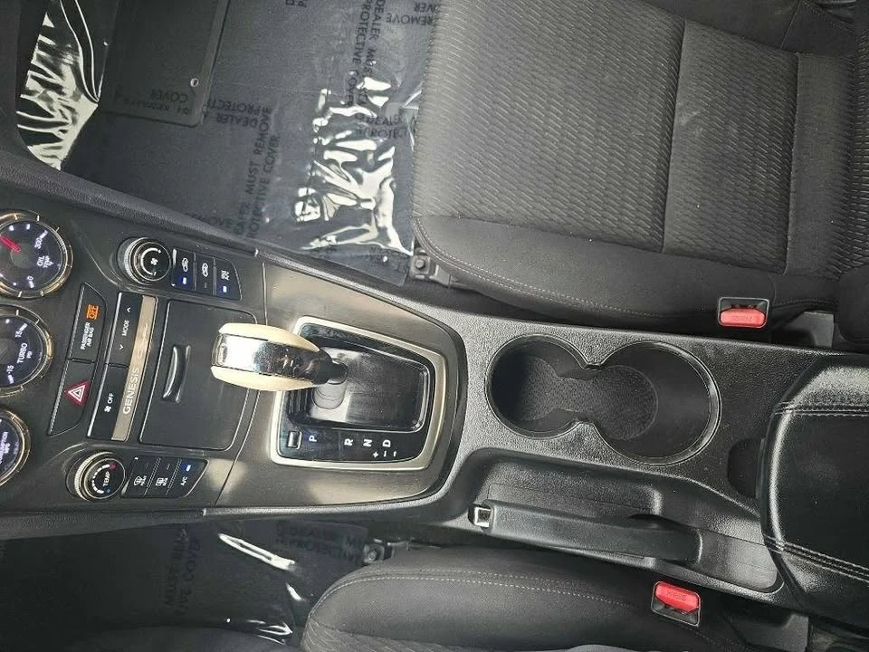 2013 Hyundai Genesis Coupe - Image 17 of 19