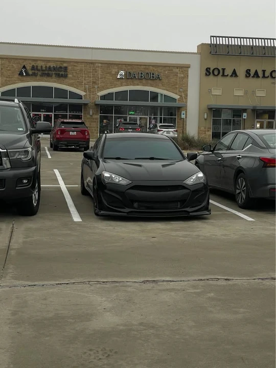 2013 Hyundai Genesis Coupe - Image 10 of 16