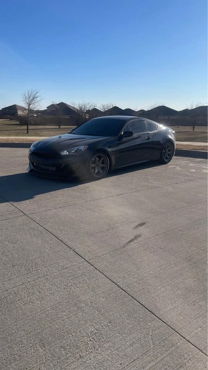 2013 Hyundai Genesis Coupe - Image 15 of 16