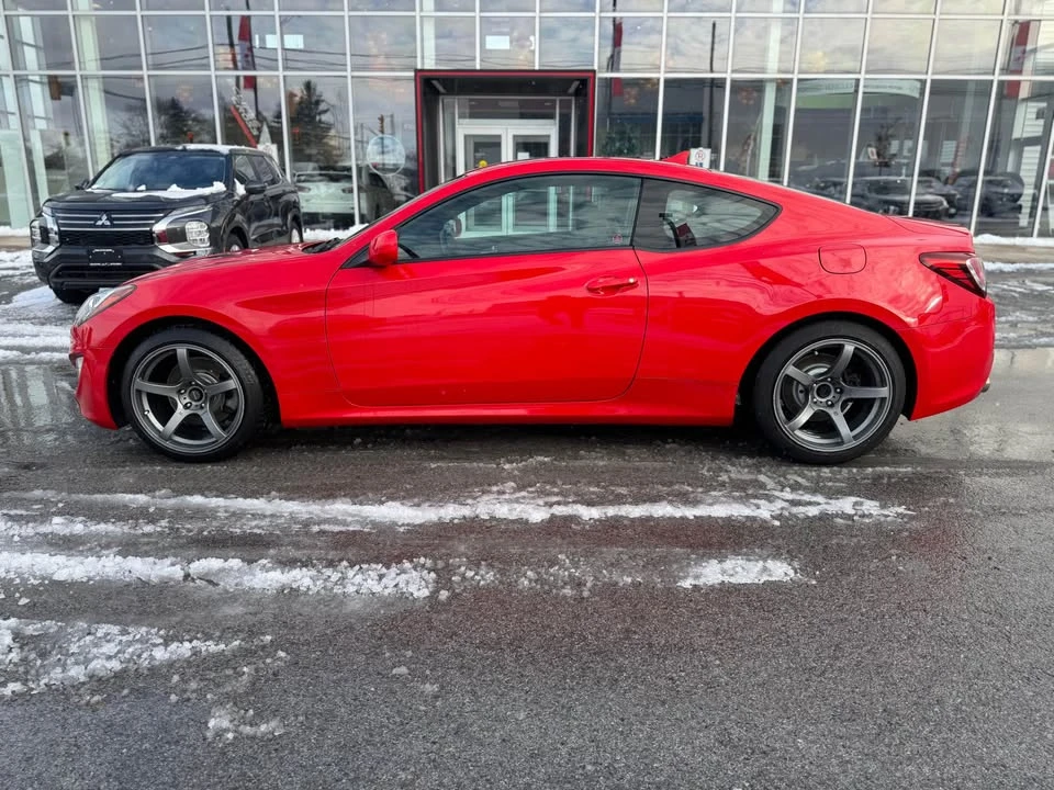2013 Hyundai Genesis Coupe - Image 2 of 18