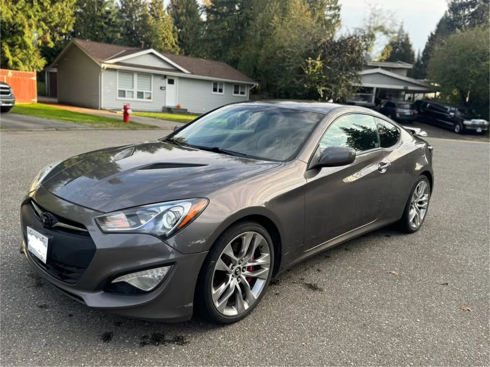 2013 Hyundai Genesis Coupe - Image 12 of 15