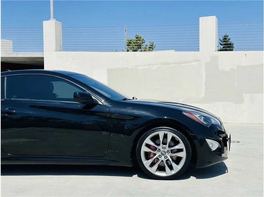 2013 Hyundai Genesis Coupe - Image 11 of 20