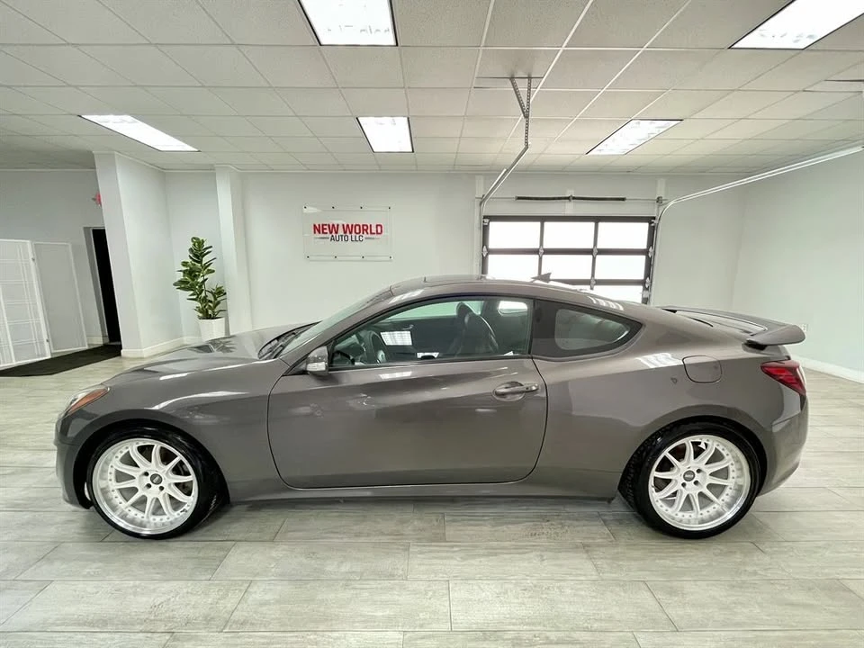2013 Hyundai Genesis Coupe - Image 2 of 19