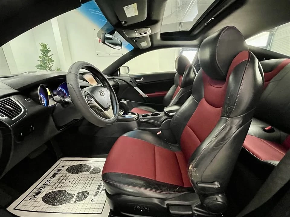 2013 Hyundai Genesis Coupe - Image 8 of 19