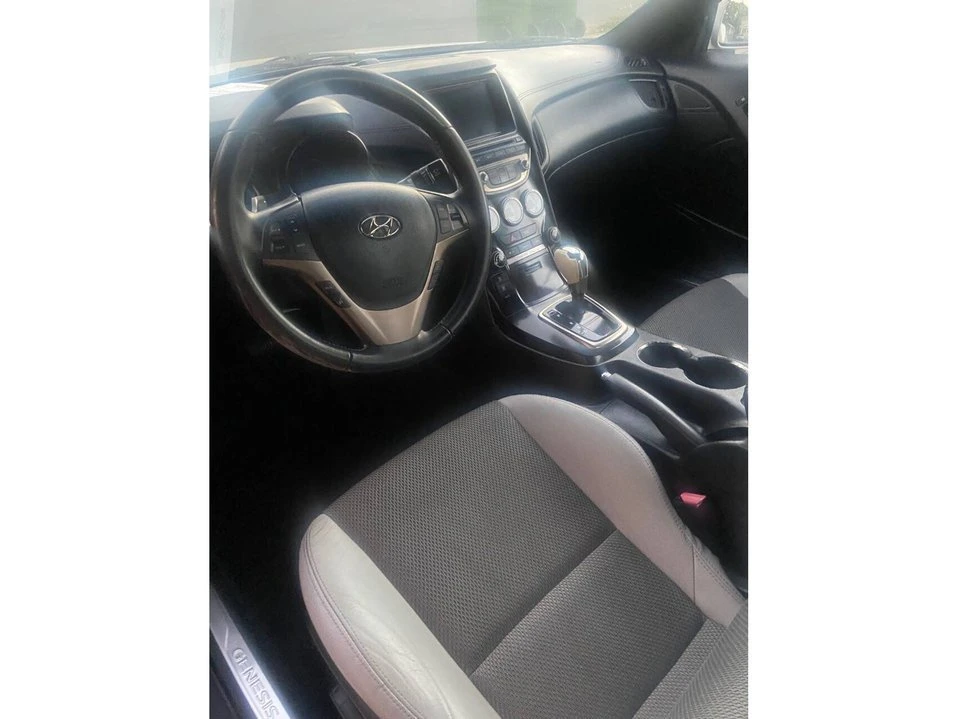 2013 Hyundai Genesis Coupe - Image 10 of 10