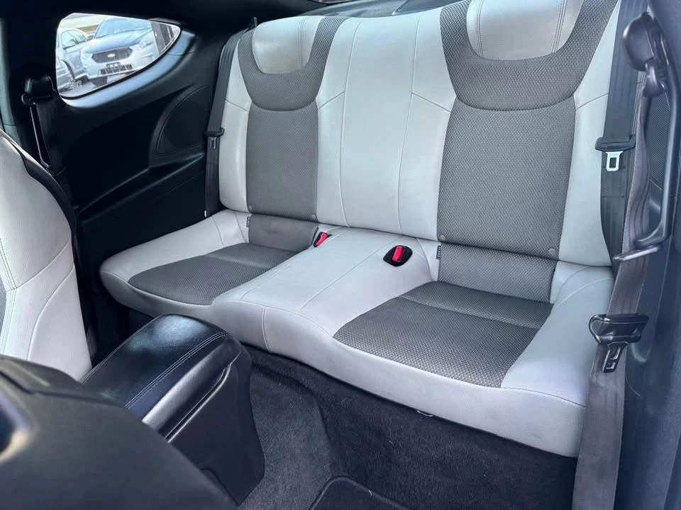 2013 Hyundai Genesis Coupe - Image 9 of 19