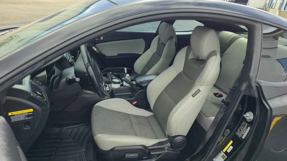 2013 Hyundai Genesis Coupe - Image 12 of 15