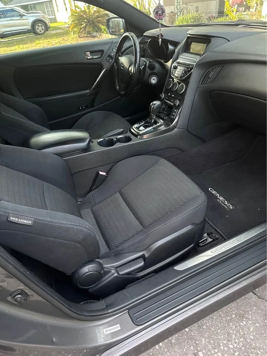 2013 Hyundai Genesis Coupe - Image 7 of 14