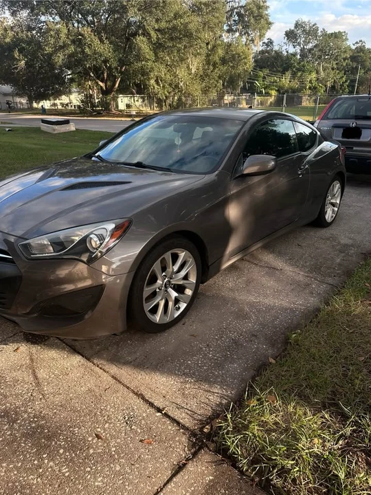 2013 Hyundai Genesis Coupe - Image 12 of 14