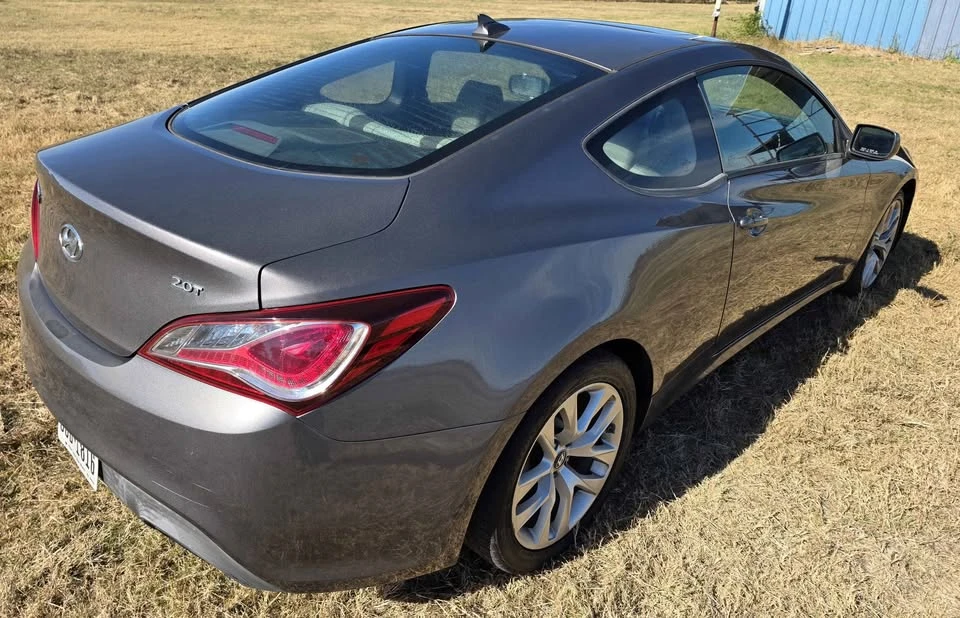 2013 Hyundai Genesis Coupe - Image 4 of 12