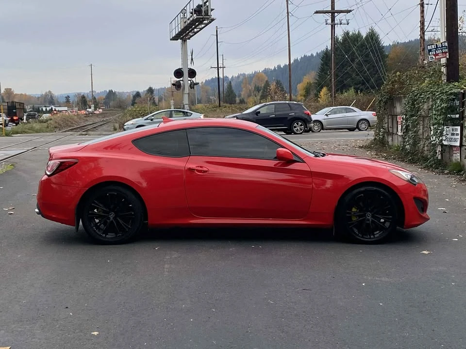 2013 Hyundai Genesis Coupe - Image 8 of 16