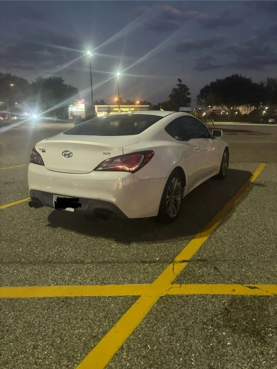 2013 Hyundai Genesis Coupe - Image 3 of 8