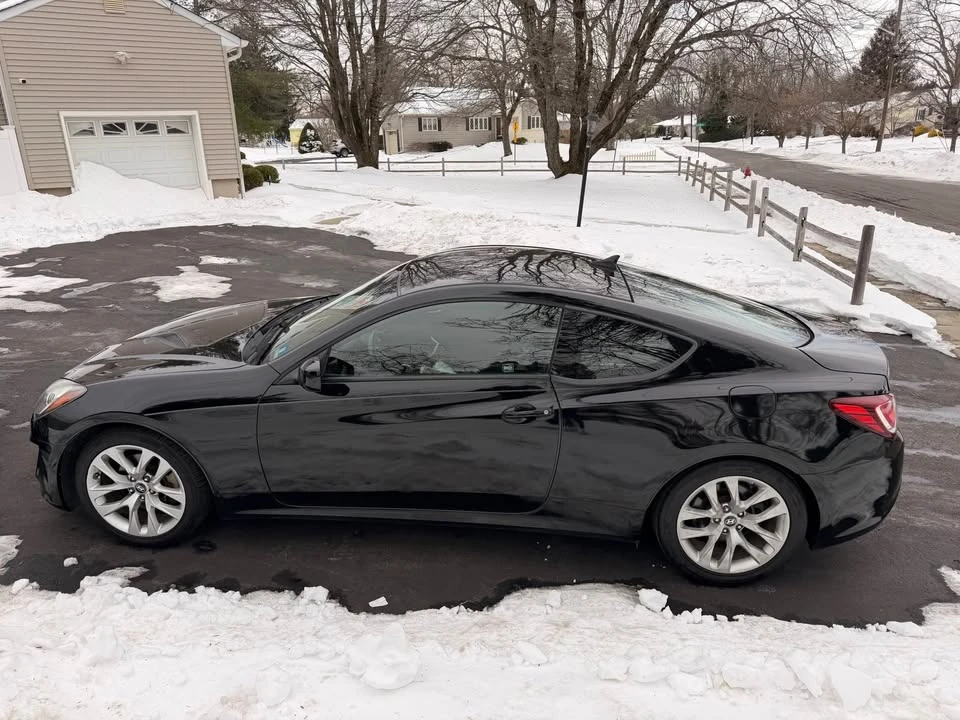 2013 Hyundai Genesis Coupe - Image 5 of 10
