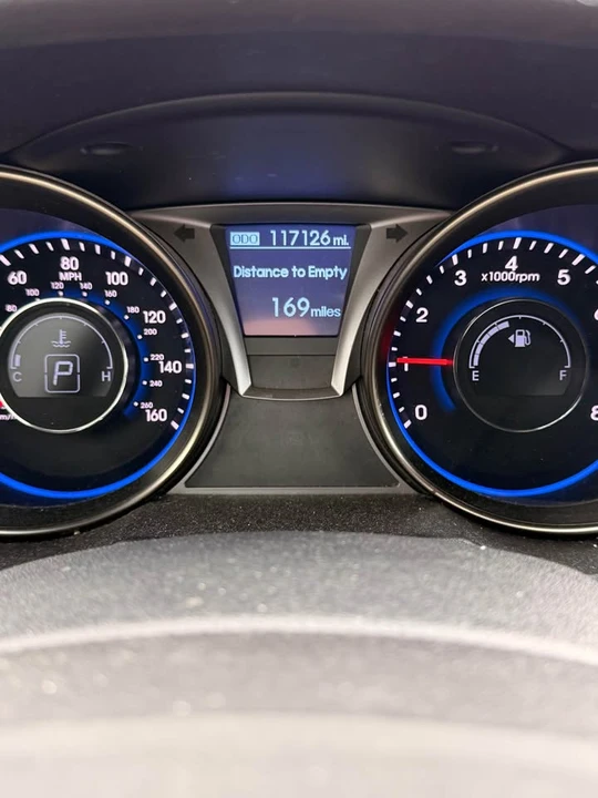 2013 Hyundai Genesis Coupe - Image 6 of 10